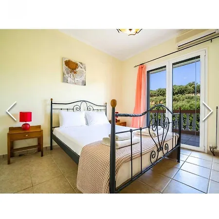 Villa Roula With Private Pool Marathos