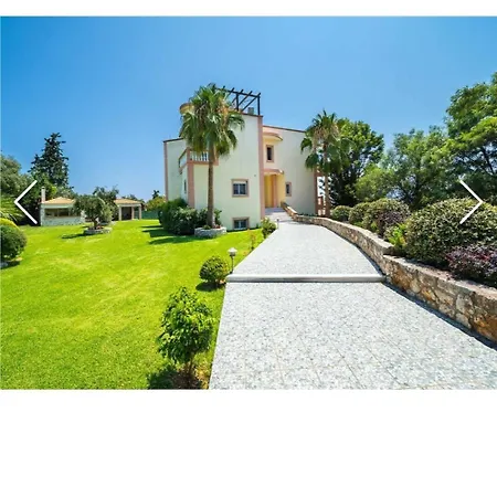 Villa Roula With Private Pool *