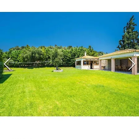 Roula With Private Pool Villa Marathos